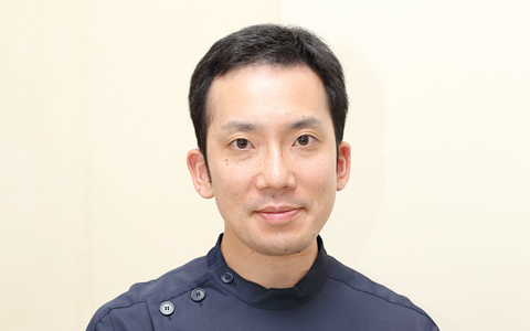 歯科医師 西村 彰弘